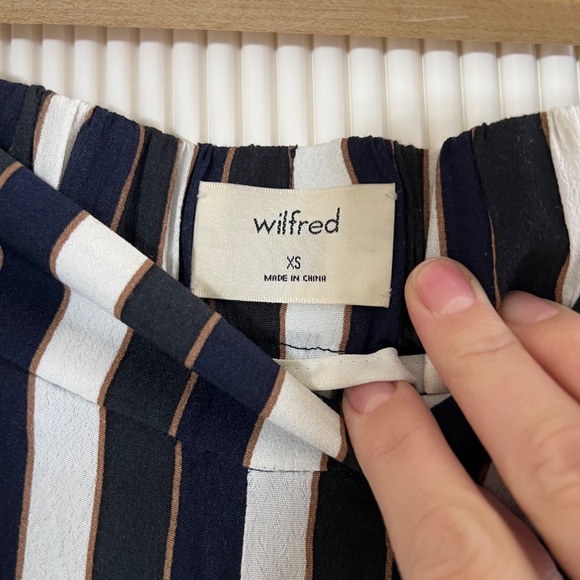 Aritzia Silk Trousers - Picture 3 of 5